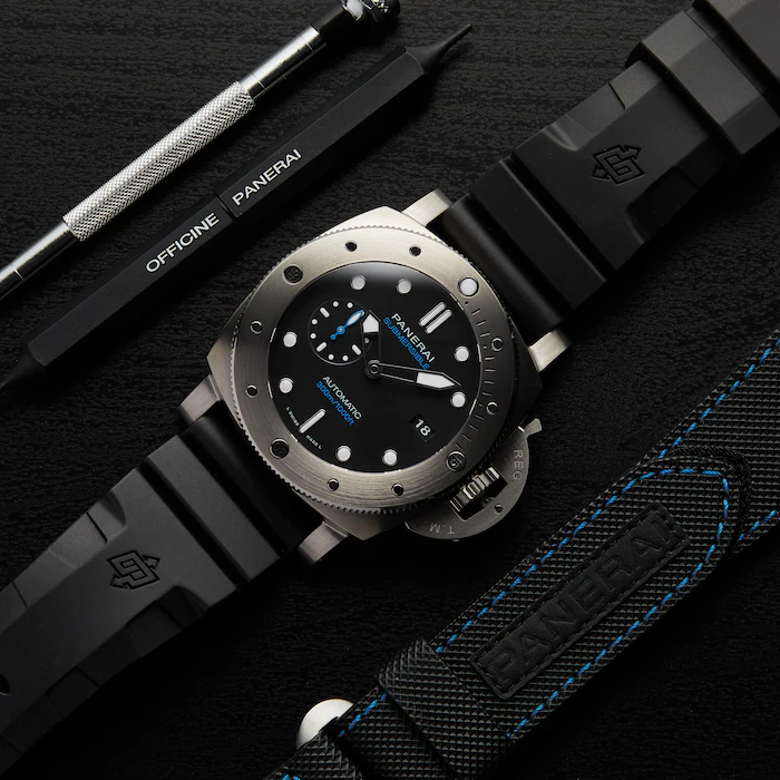 Panerai Watch For Men - Luminor Submersible, 47 mm, Titanium