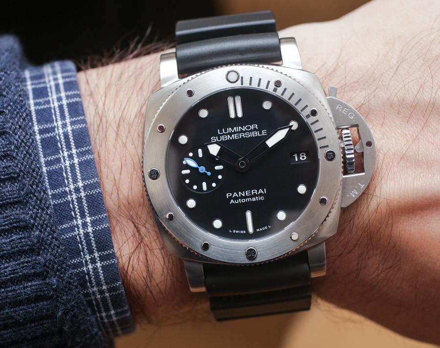Panerai Watch For Men - Luminor Submersible, 47 mm, Titanium