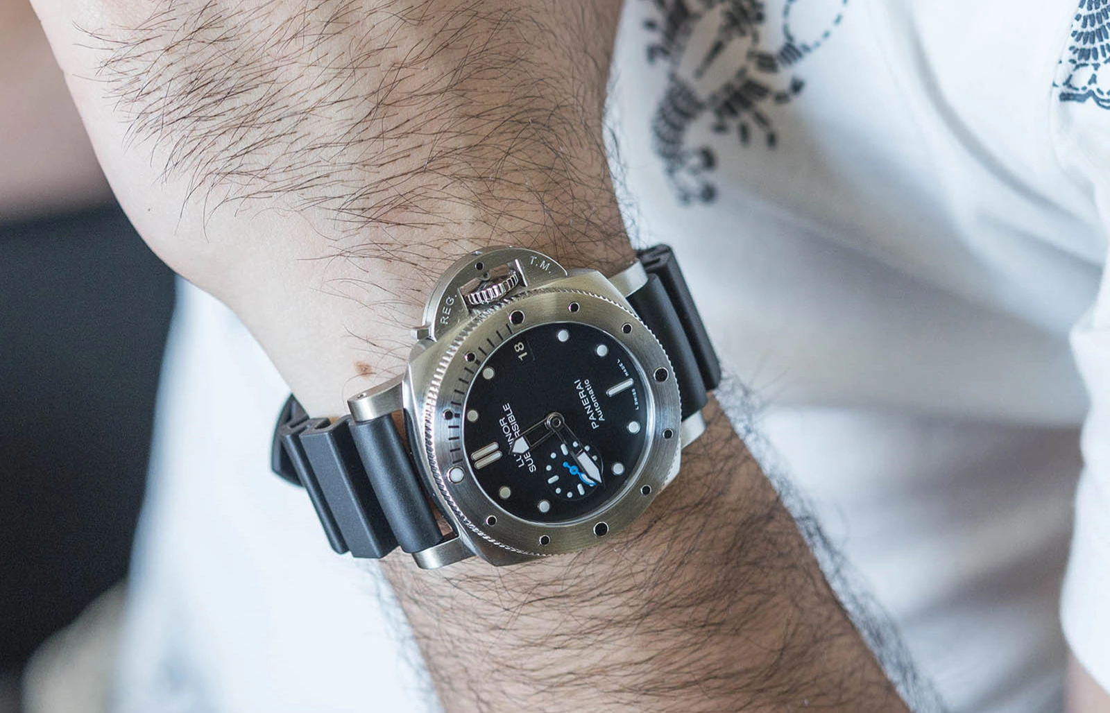 Panerai Watch For Men - Luminor Submersible, 47 mm, Titanium