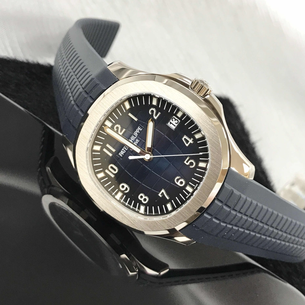 Patek Philippe Watch For Men - Aquanaut Jumbo (5168G-001)