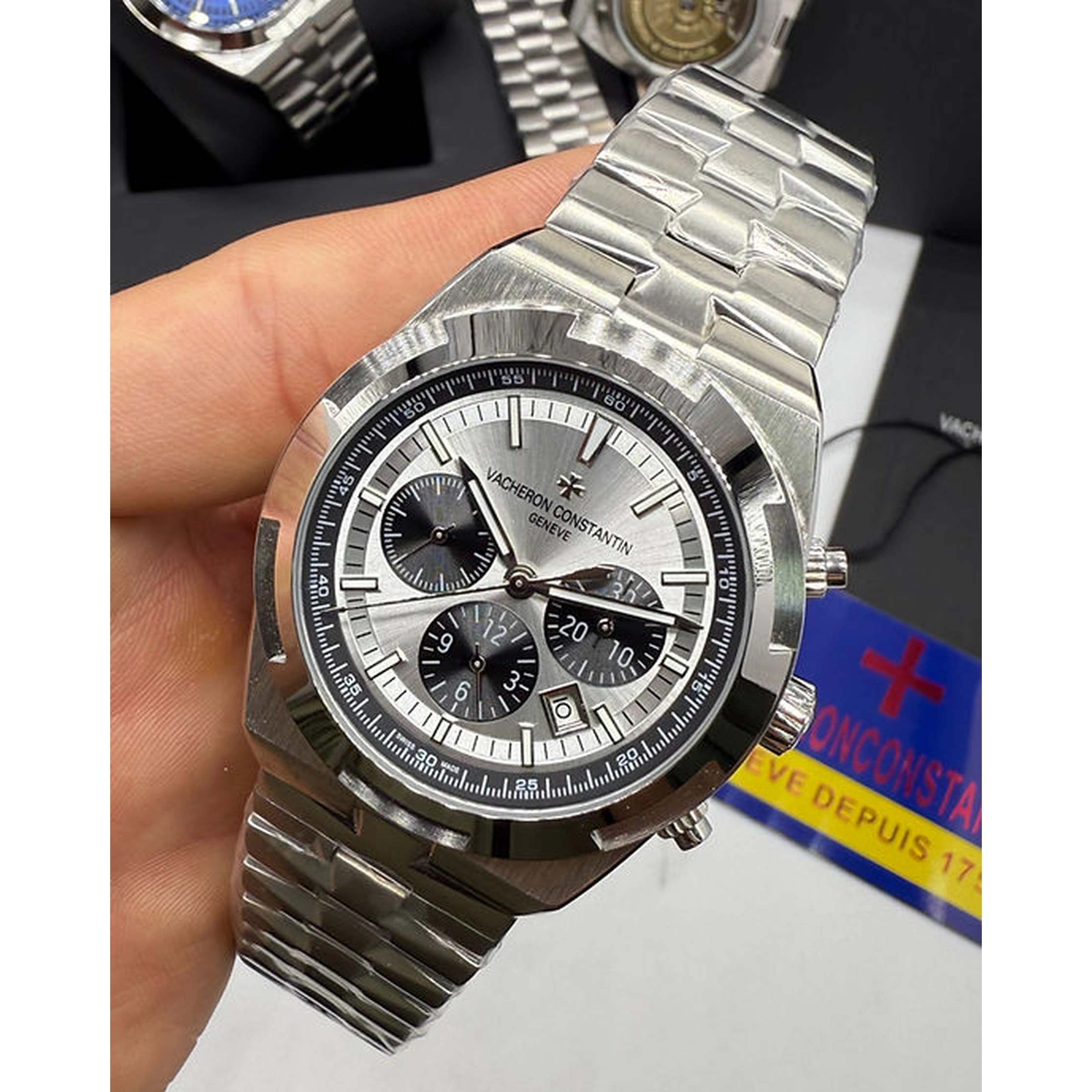 Vacheron Constantin Watch For Men - Overseas Chronograph - Ref. 5520V.210A-B686