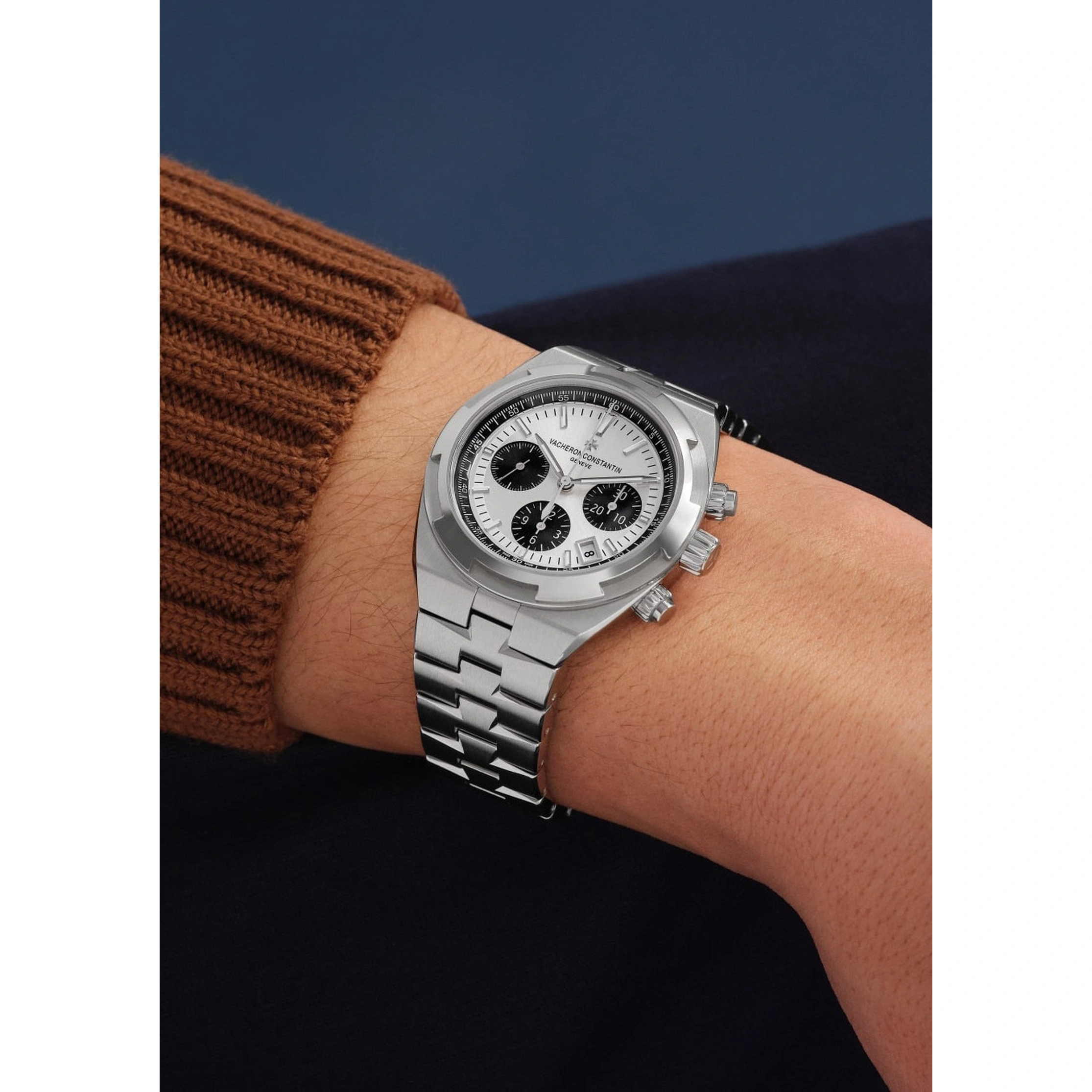 Vacheron Constantin Watch For Men - Overseas Chronograph - Ref. 5520V.210A-B686