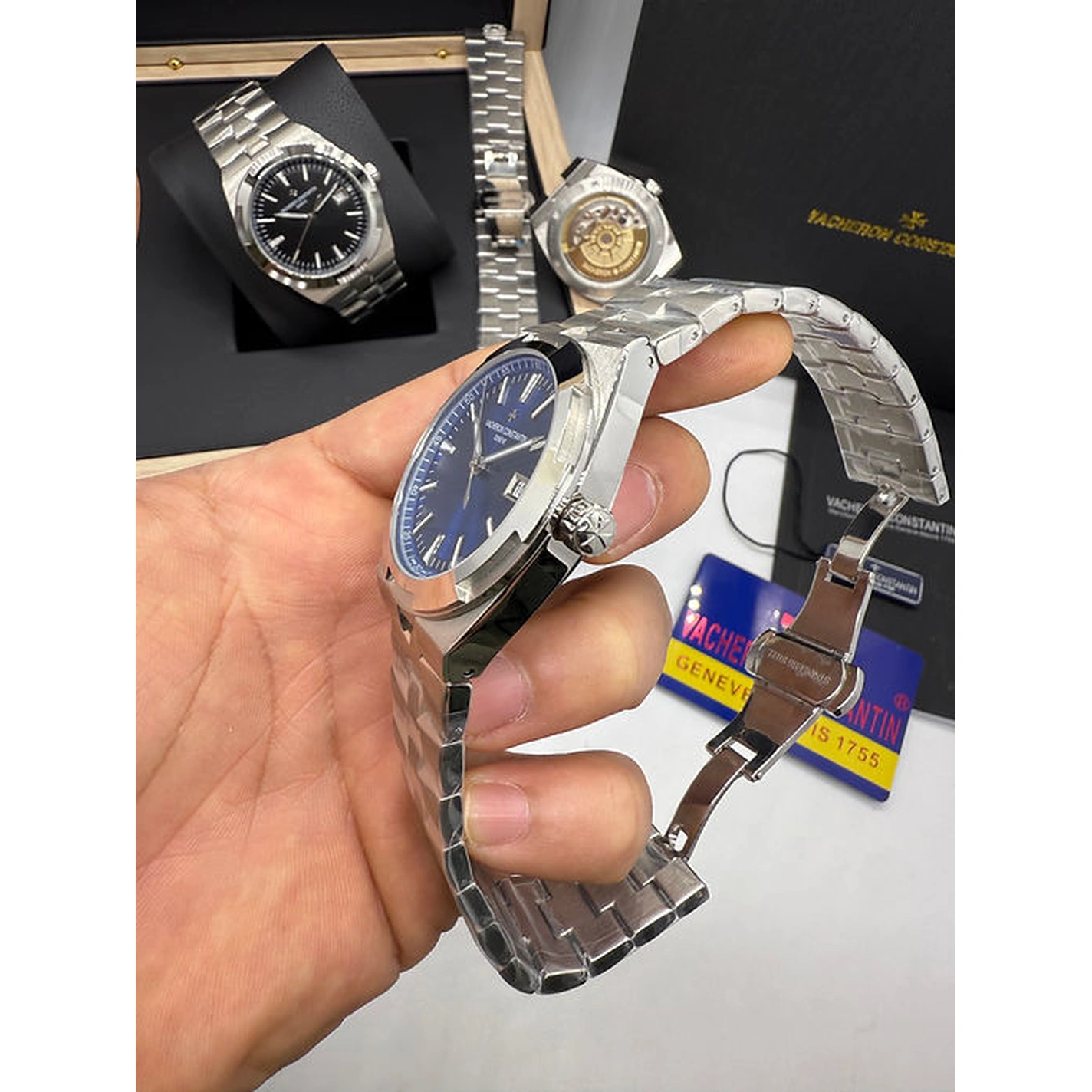 Vacheron Constantin Watch For Men - Overseas Self-winding - Ref. 4520V.210A-B128