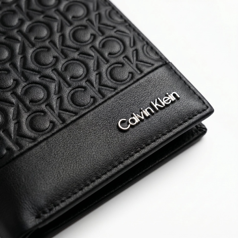 Calvin Klein Men's Wallet - Smooth And Monogram Leather Bifold Wallet Black