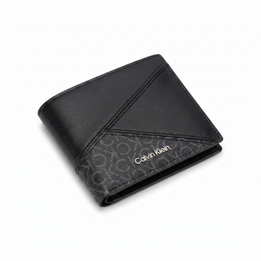 Calvin Klein Men's Wallet - Smooth Leather Bifold Wallet