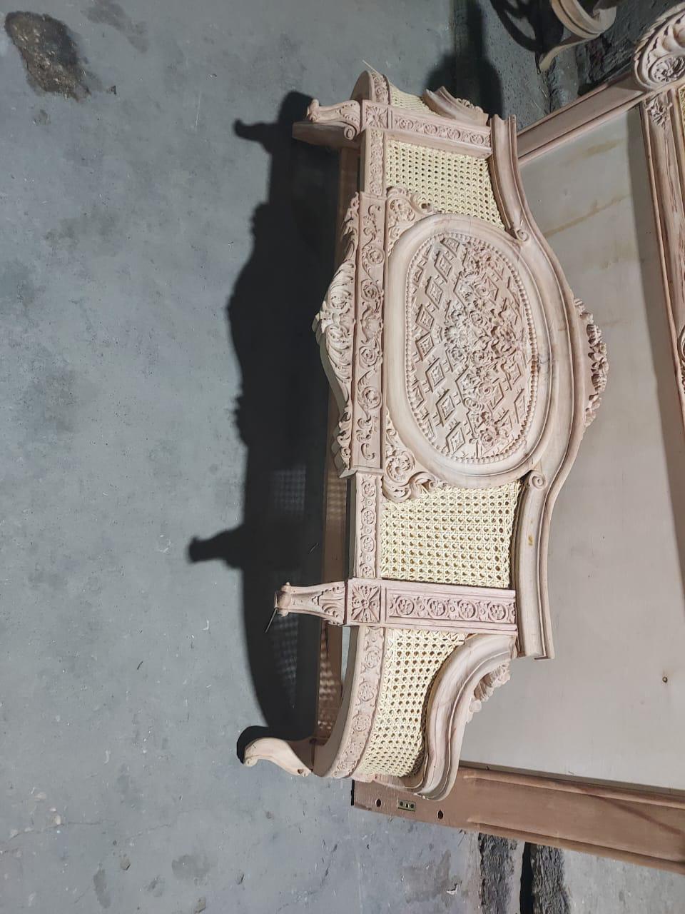 غرفة نوم ملكية مخصصة