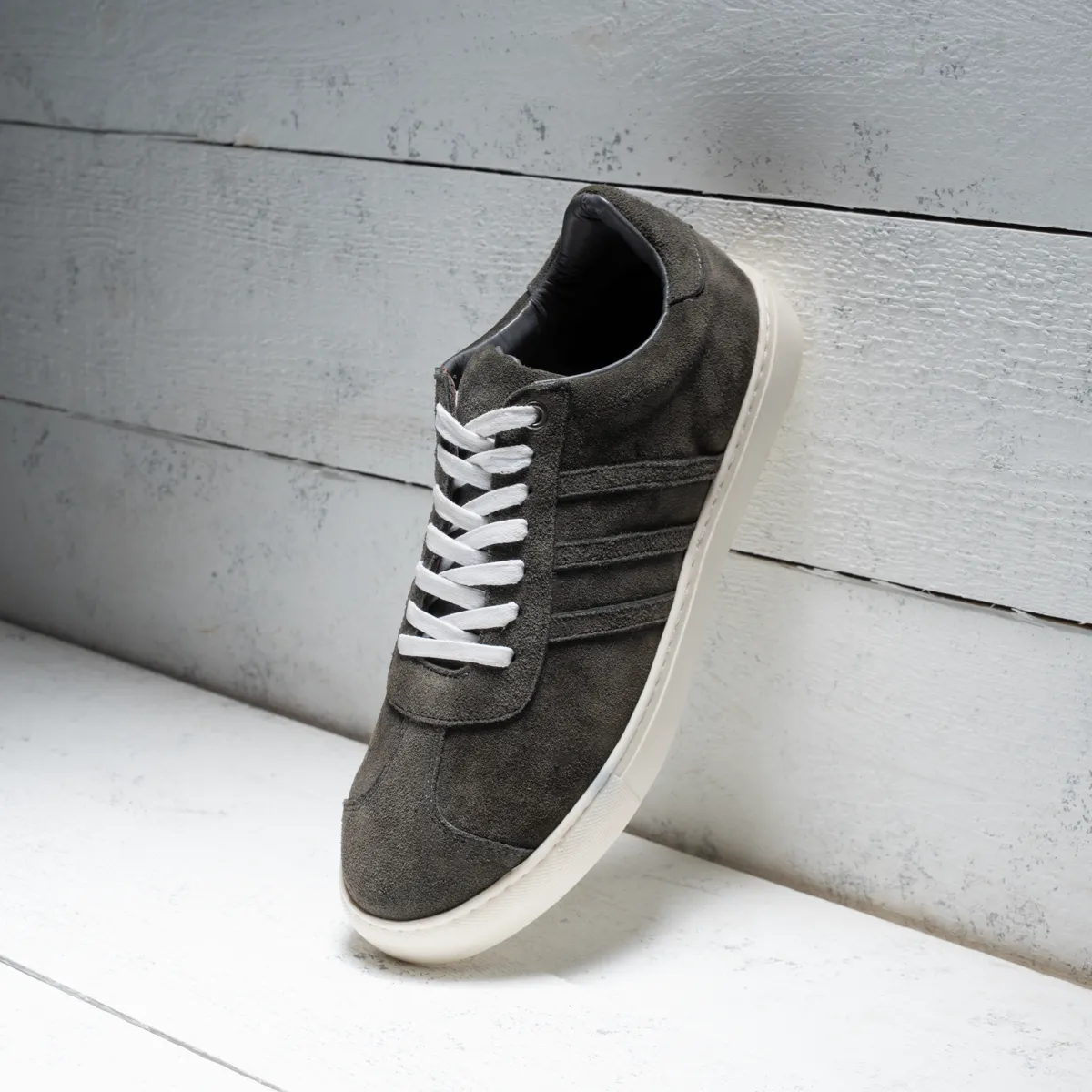 Men's Premium Suede Casual Sneaker-KT6