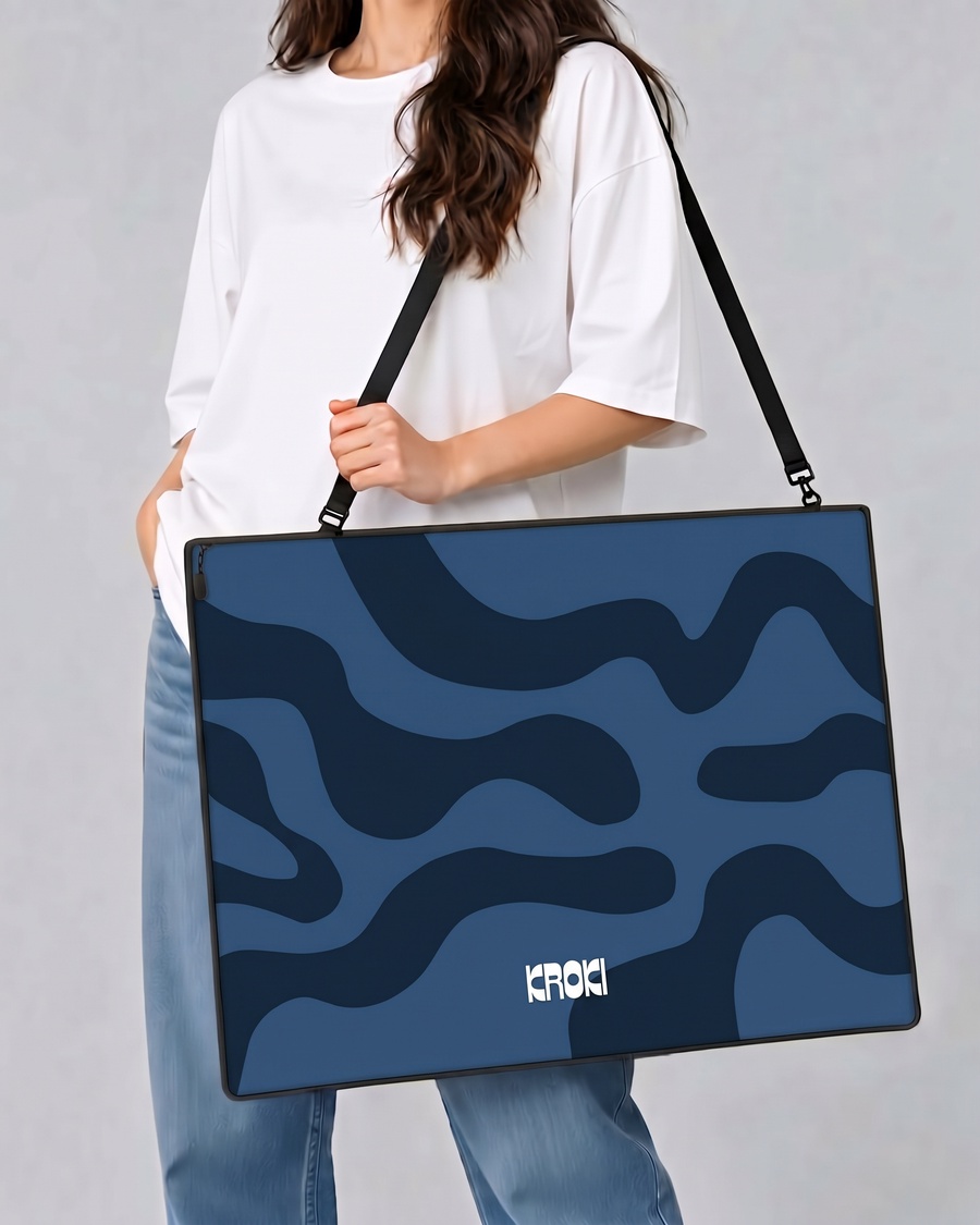 Deep Blue Waves Art Bag