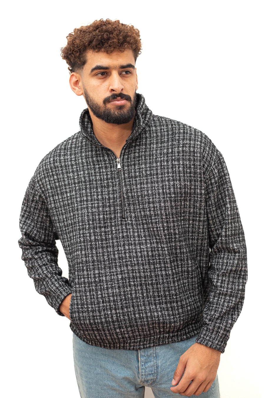 سويت شيرت كاروهات رمادي بسوستة — Grey Check Half-Zip Sweatshirt