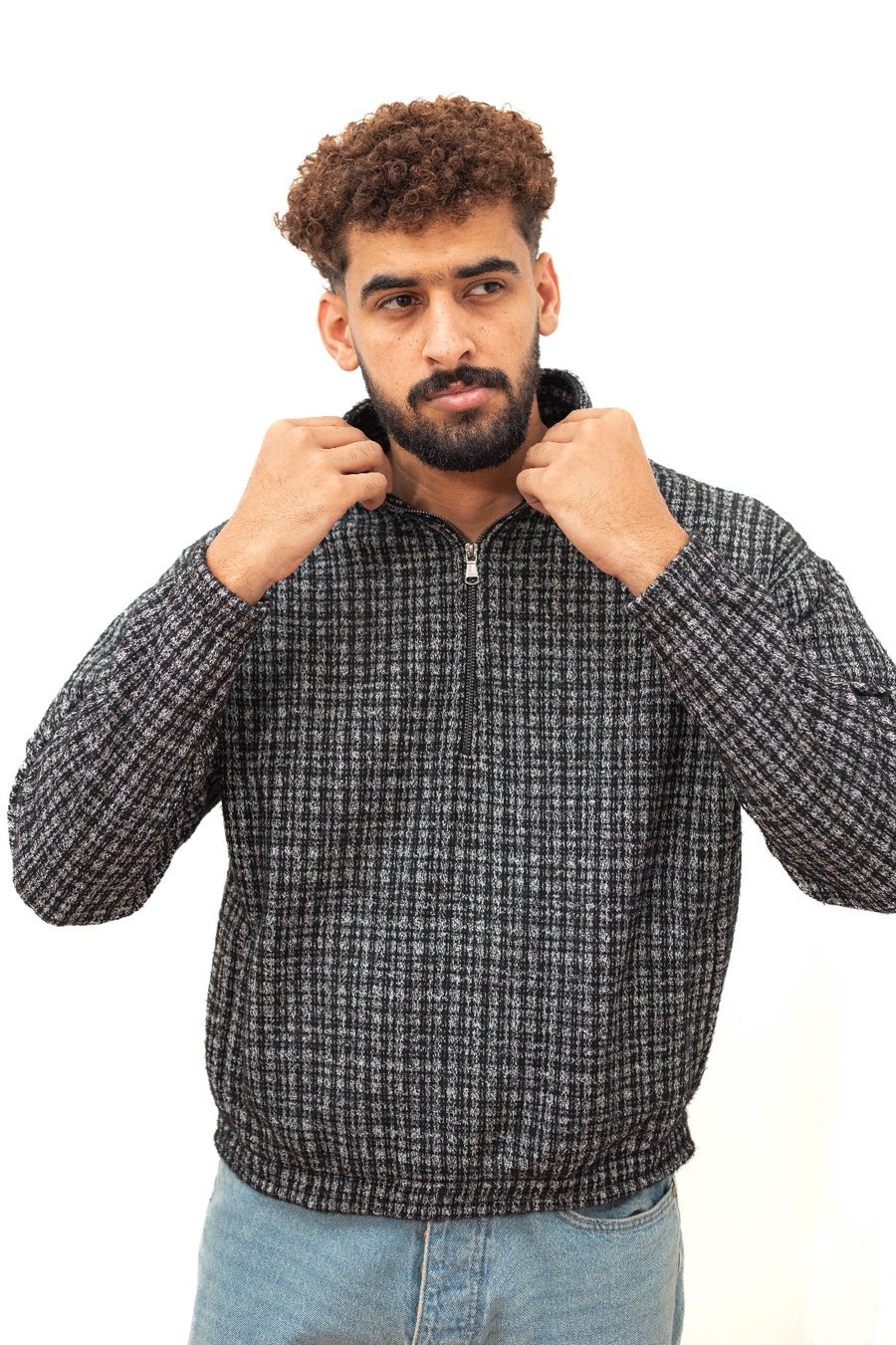 سويت شيرت كاروهات رمادي بسوستة — Grey Check Half-Zip Sweatshirt