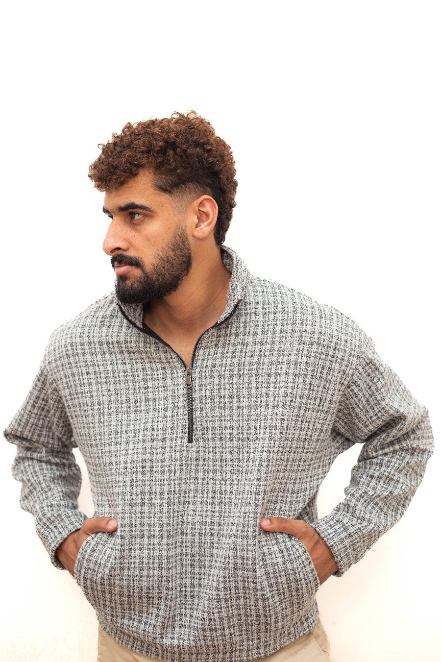 سويت شيرت كاروهات رمادي فاتح بسوستة — Light Grey Check Half-Zip Sweatshirt