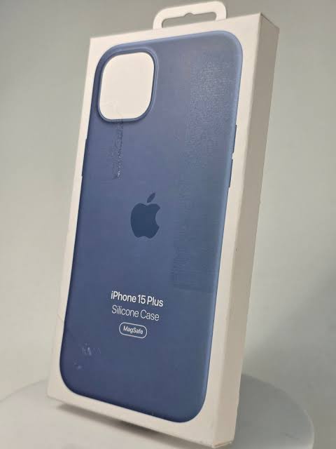 جراب سيليكون ناعم مع بطانه من الميكرو فايبر لهواتف ابل -Silicone Phone Case