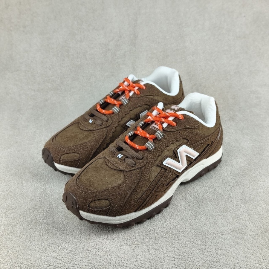 New Balance 204L