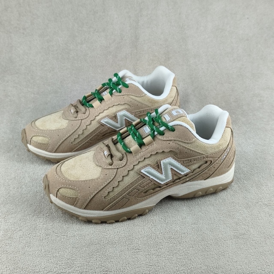 New Balance 204L
