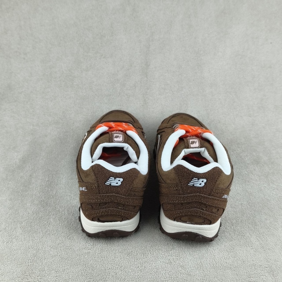 New Balance 204L