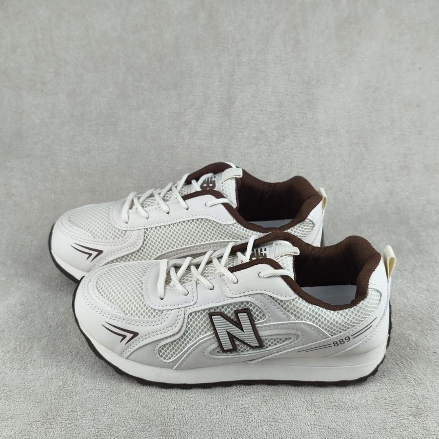 New Balance 889