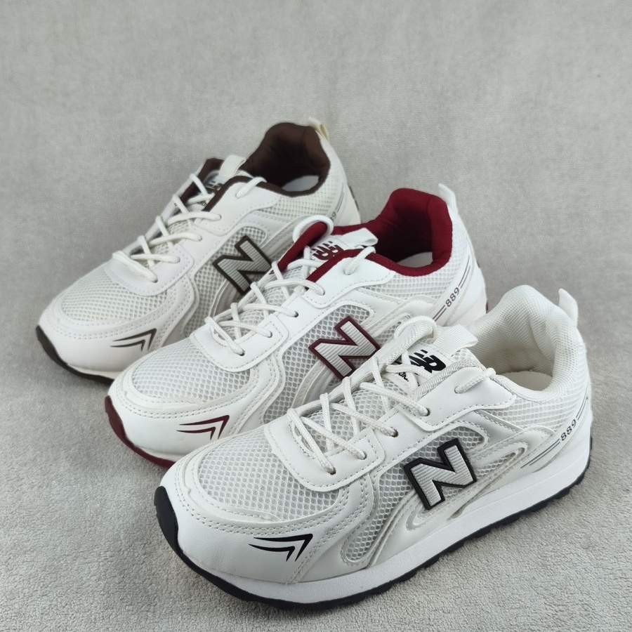 New Balance 889