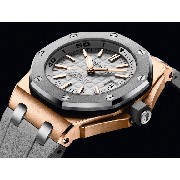 Audemars Piguet Watch For Men - Royal Oak Offshore Diver, 42 mm, Forged Carbon-Titanium