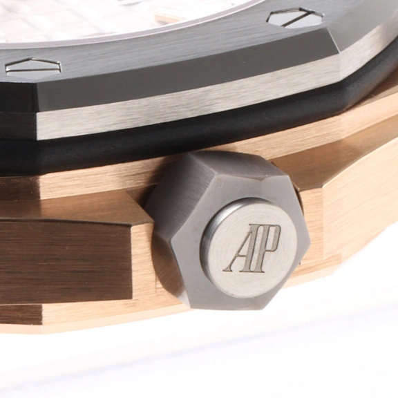 Audemars Piguet Watch For Men - Royal Oak Offshore Diver, 42 mm, Forged Carbon-Titanium