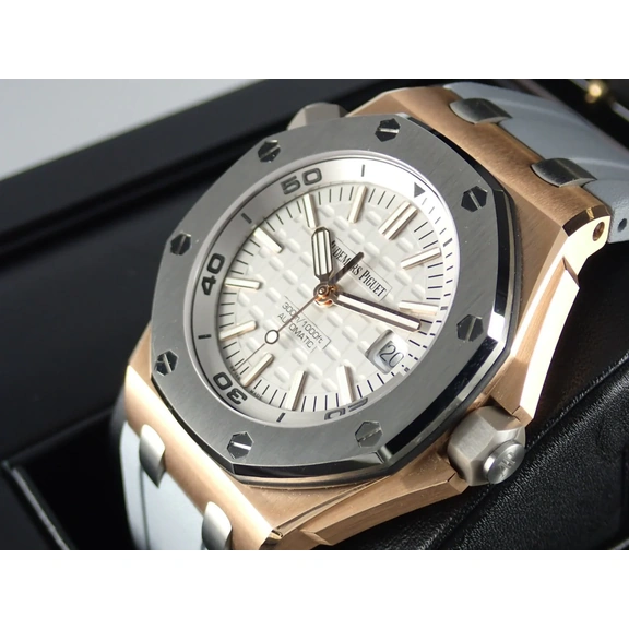 Audemars Piguet Watch For Men - Royal Oak Offshore Diver, 42 mm, Forged Carbon-Titanium