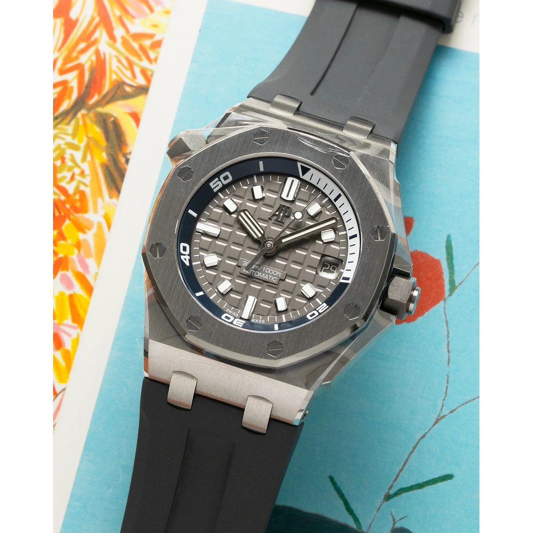 Audemars Piguet Watch For Men - Royal Oak Offshore Diver, 42 mm, Grey Dial