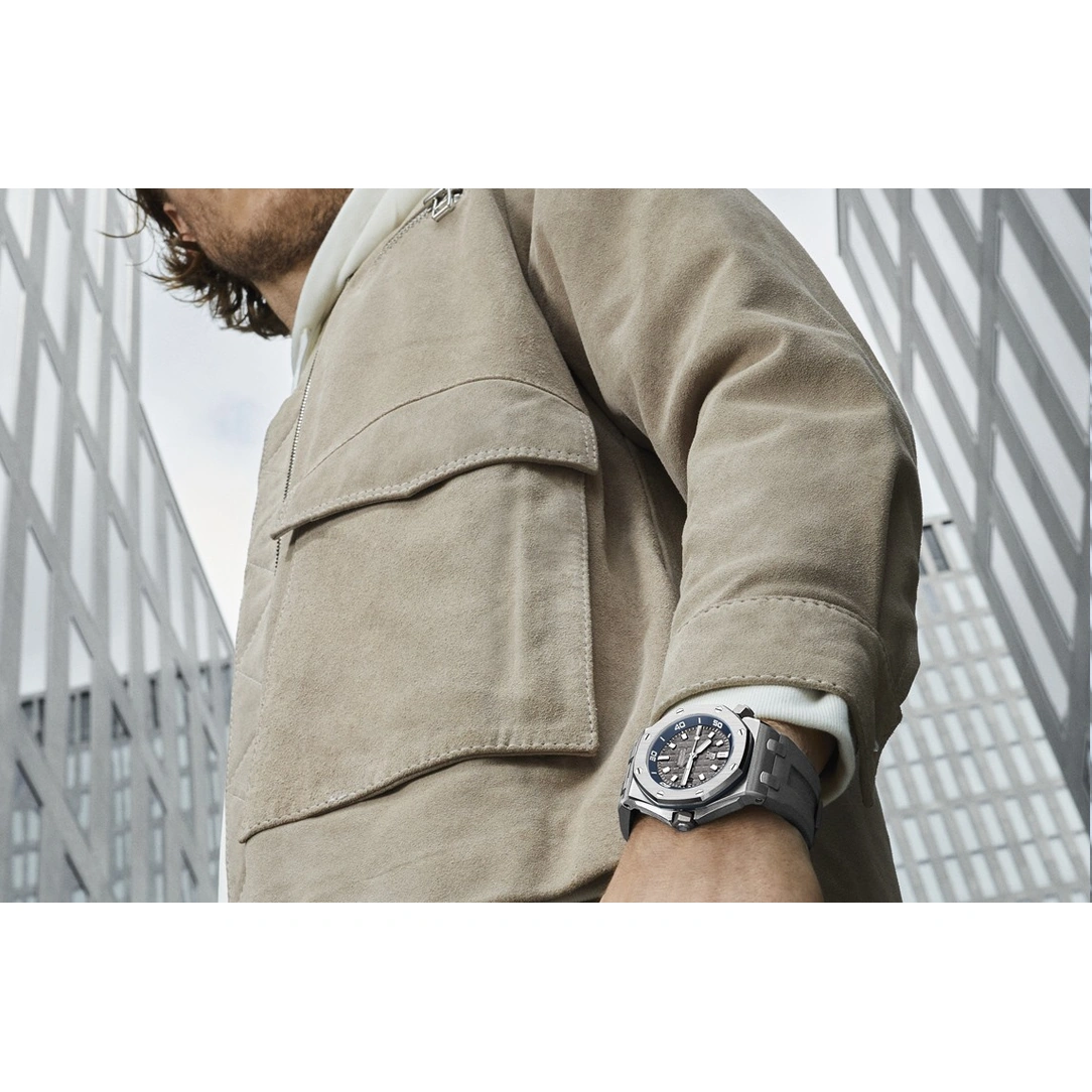 Audemars Piguet Watch For Men - Royal Oak Offshore Diver, 42 mm, Grey Dial