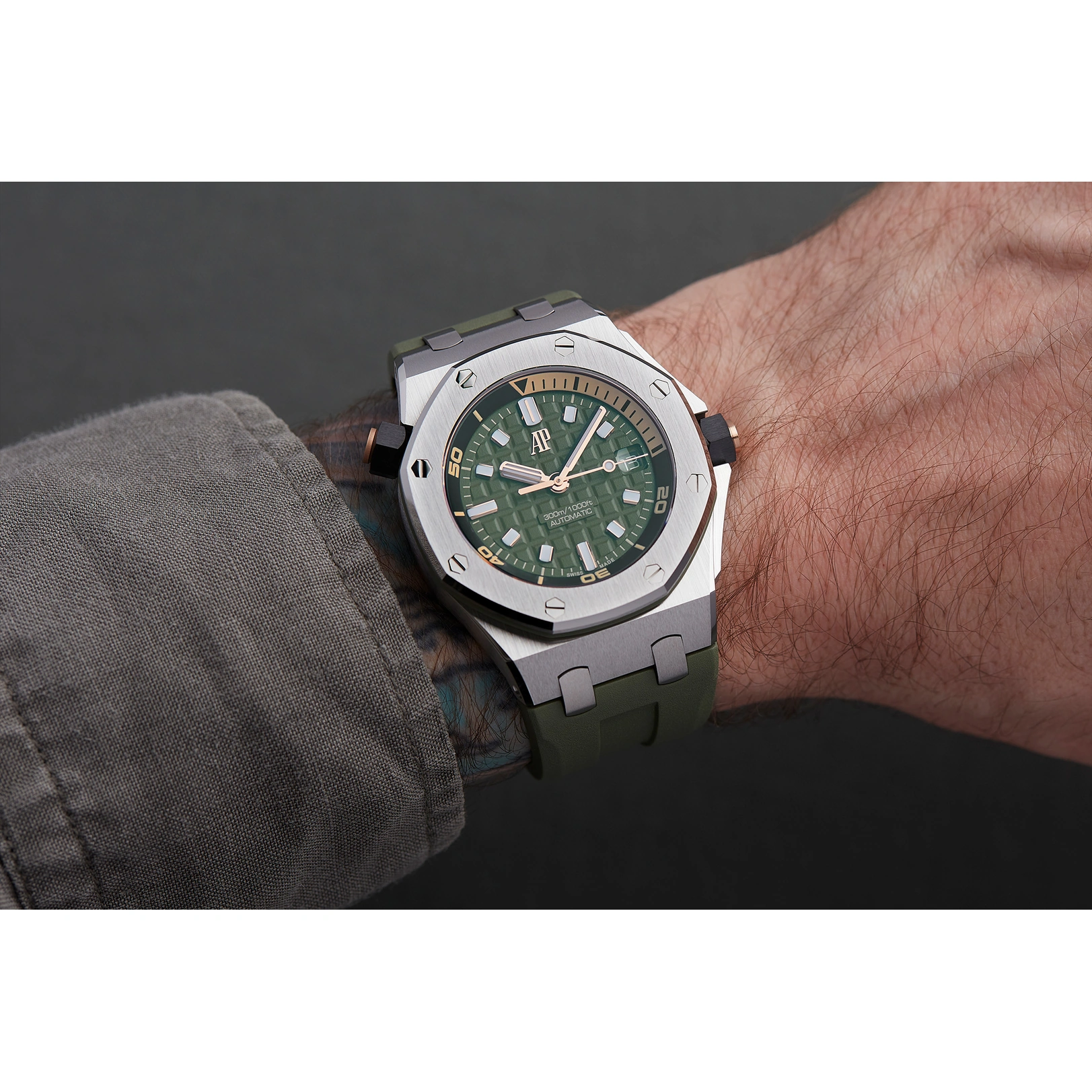 Audemars Piguet Watch For Men - Royal Oak Offshore Diver, 42 mm, Khaki Dial