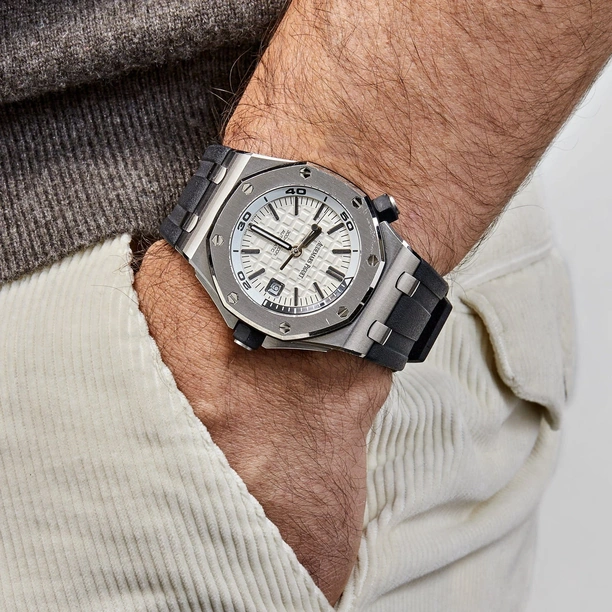 Audemars Piguet Watch For Men - Royal Oak Offshore Diver, 42 mm, White Dial