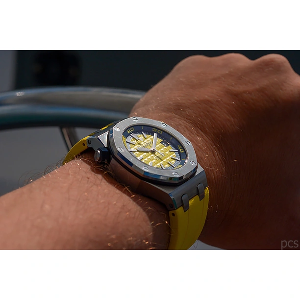Audemars Piguet Watch For Men - Royal Oak Offshore Diver, 42 mm, Yellow Dial