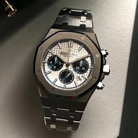 Audemars Piguet Watch For Men - Royal Oak Selfwinding Chronograph, 38 mm, Steel, Silver Dial