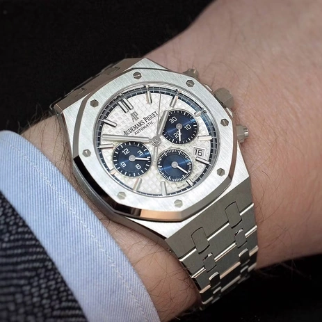 Audemars Piguet Watch For Men - Royal Oak Selfwinding Chronograph, 38 mm, Steel, Silver Dial