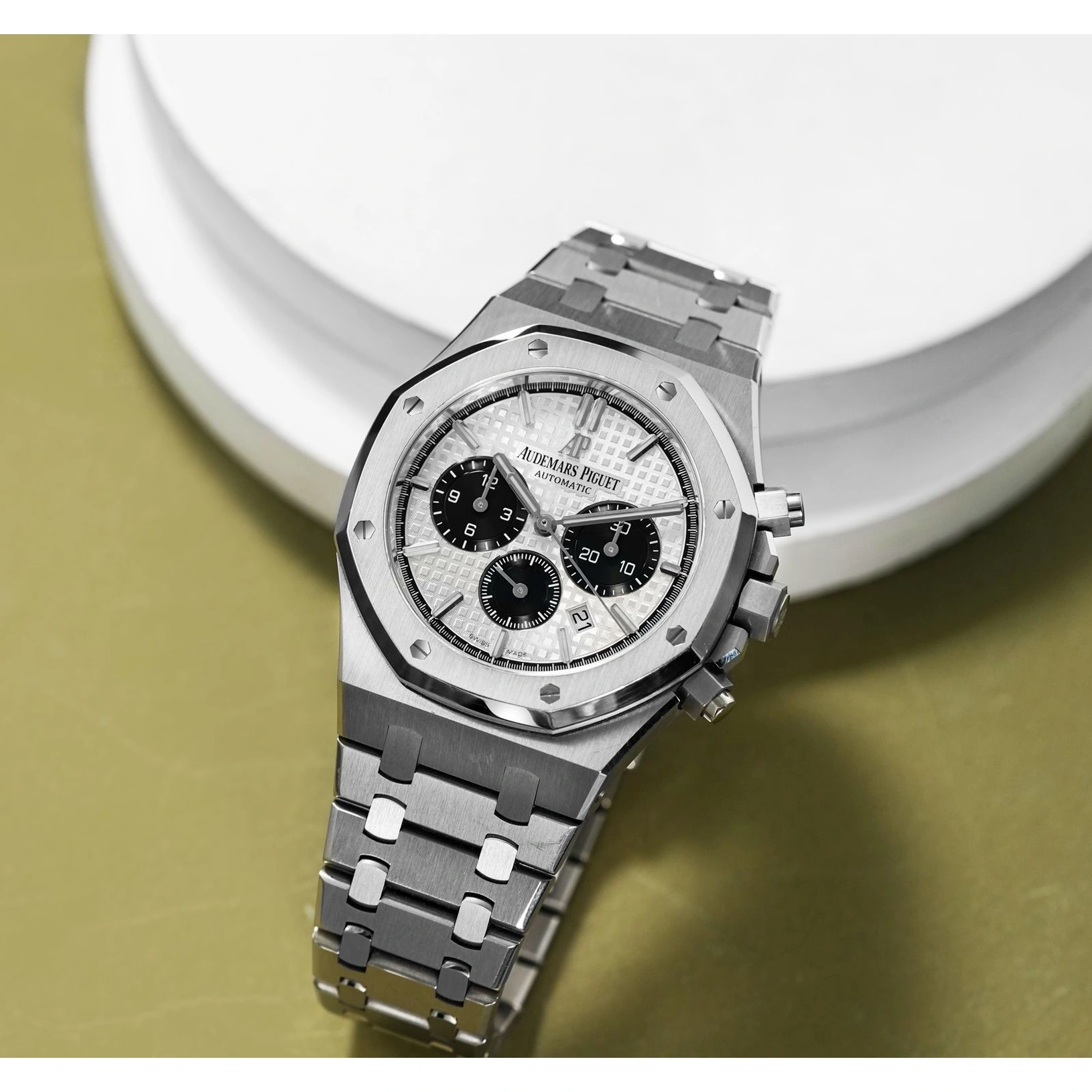 Audemars Piguet Watch For Men - Royal Oak Selfwinding Chronograph, Steel, Silver-Black Two-Tone Dial