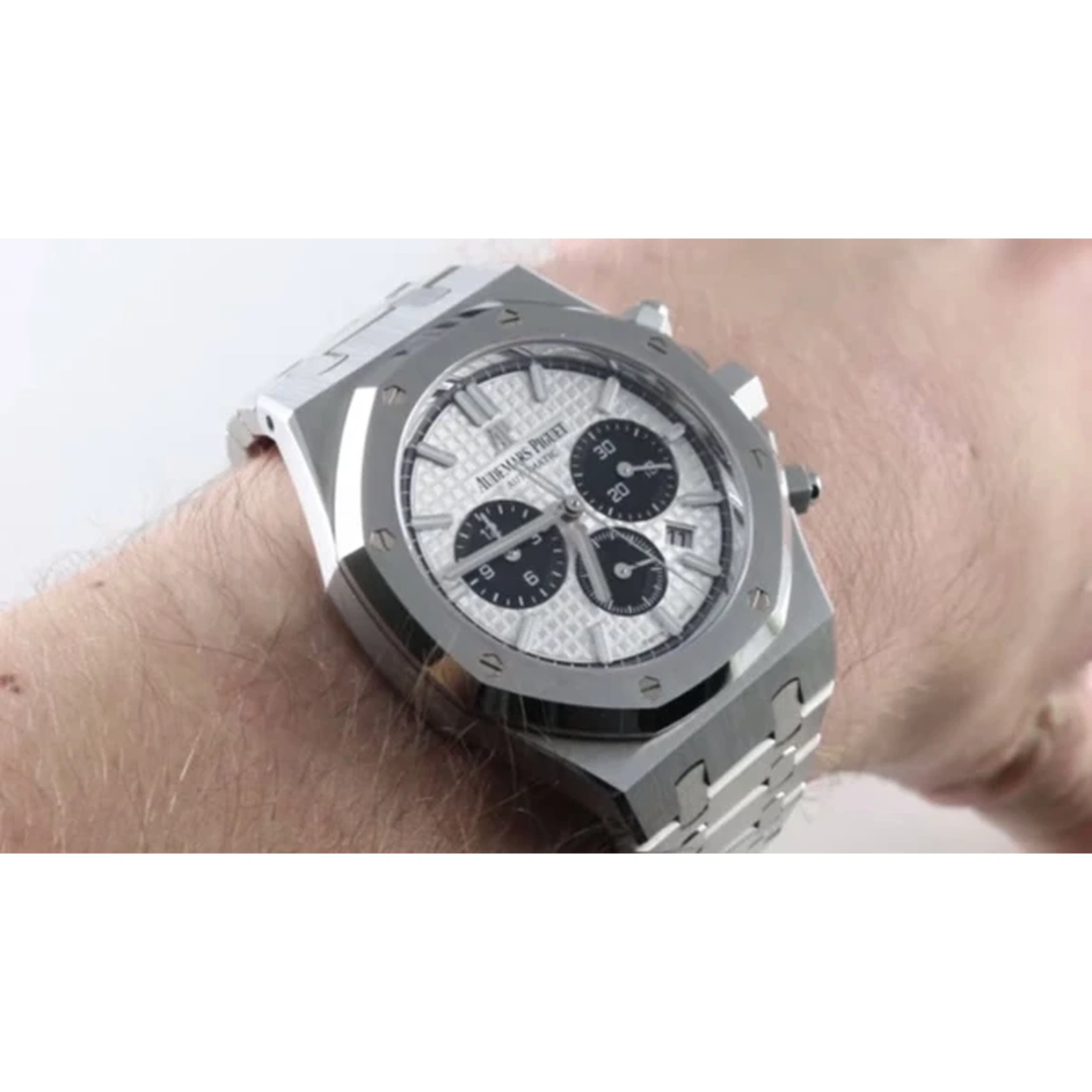 Audemars Piguet Watch For Men - Royal Oak Selfwinding Chronograph, Steel, Silver-Black Two-Tone Dial
