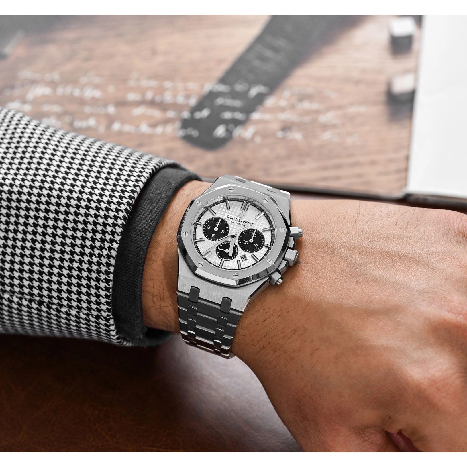 Audemars Piguet Watch For Men - Royal Oak Selfwinding Chronograph, Steel, Silver-Black Two-Tone Dial
