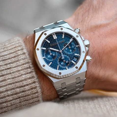 Audemars Piguet Watch For Men - Royal Oak Selfwinding Chronograph, Steel, “Bleu Nuit, Nuage 50” Dial
