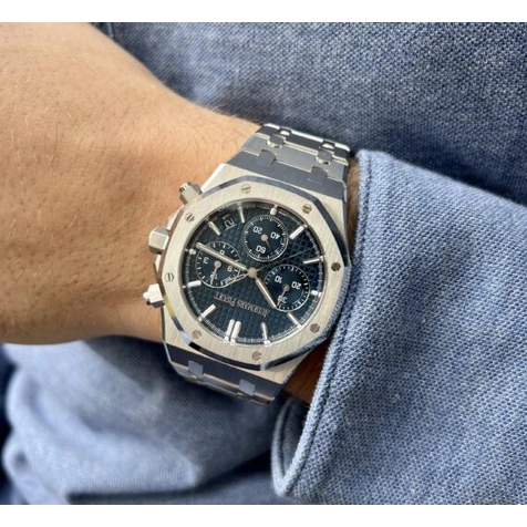 Audemars Piguet Watch For Men - Royal Oak Selfwinding Chronograph, Steel, “Bleu Nuit, Nuage 50” Dial