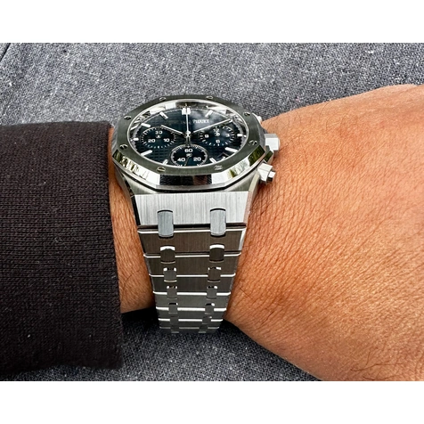 Audemars Piguet Watch For Men - Royal Oak Selfwinding Chronograph, Steel, “Bleu Nuit, Nuage 50” Dial