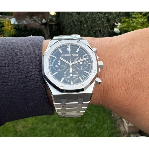 Audemars Piguet Watch For Men - Royal Oak Selfwinding Chronograph, Steel, “Bleu Nuit, Nuage 50” Dial