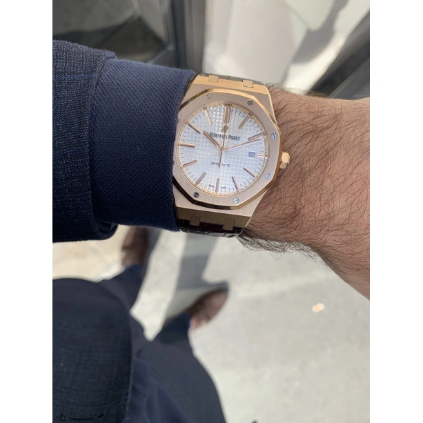 Audemars Piguet Watch For Men - Royal Oak Selfwinding, 41 mm, Rose Gold, Black Dial on Alligator Strap