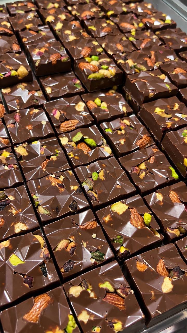 Milk Chocolate with Nuts — 100g