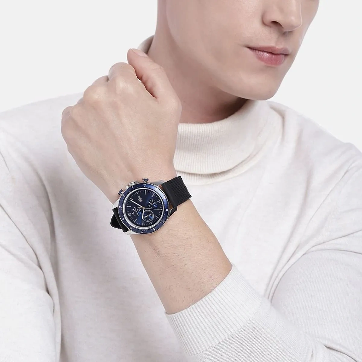Lacoste Watch For Men 2011252