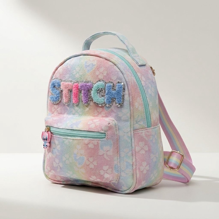 شنطة أطفال قماش برسمة Stitch – تصميم كيوت وألوان باستيل خفيفة مناسبة للبنات