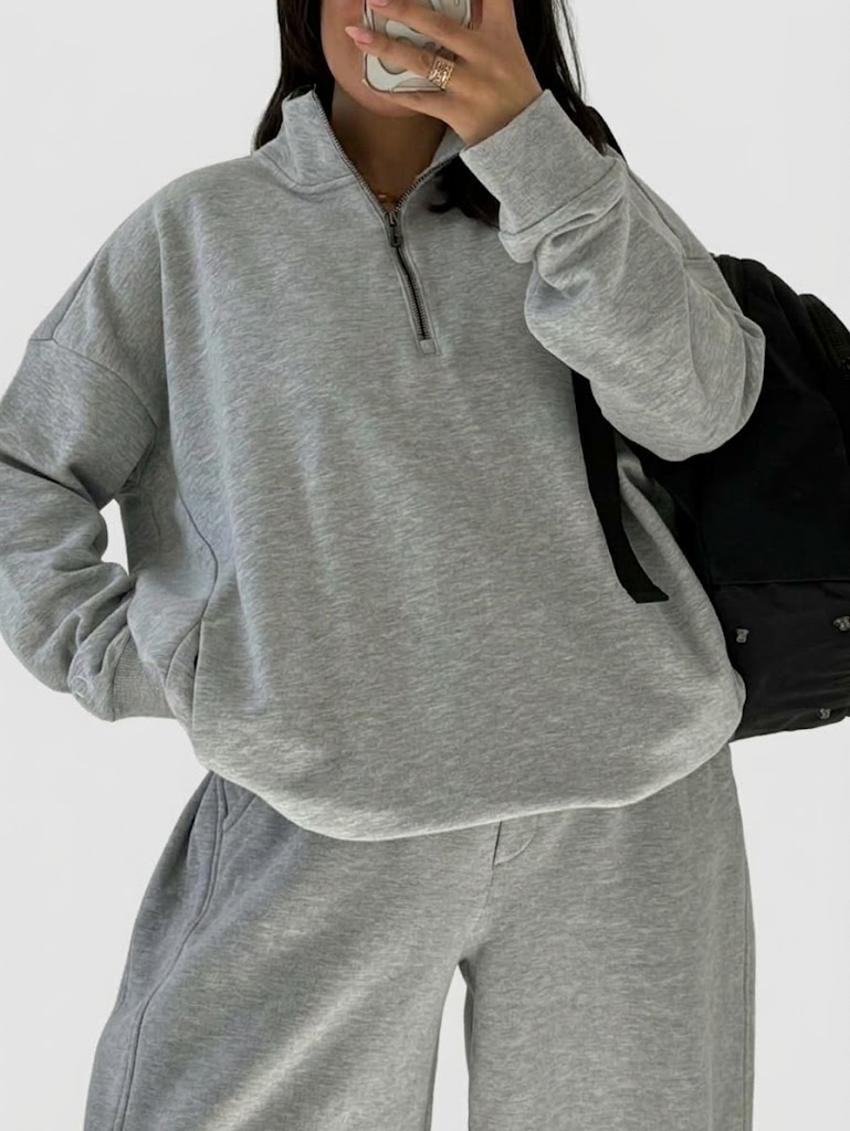Oversized Half-Zip Sweatshirt Unisex | سويت شيرت أوفر سايز نص سوستة يونيسكس