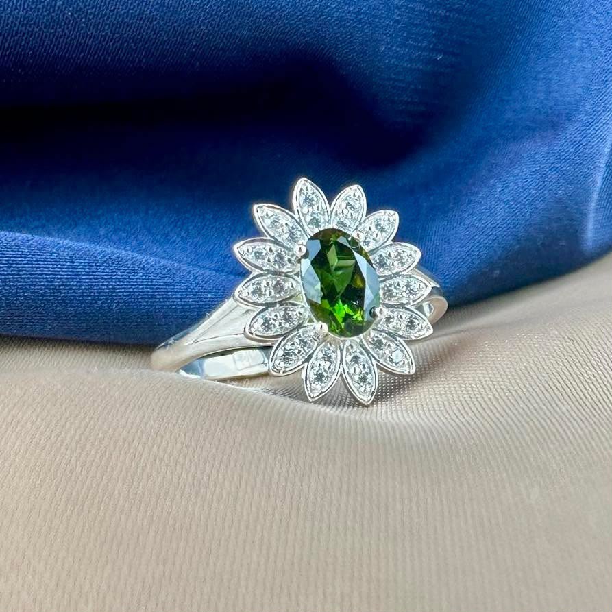 Green Tourmaline 925 Silver Ring - IGI Certified -Flower Halo Design