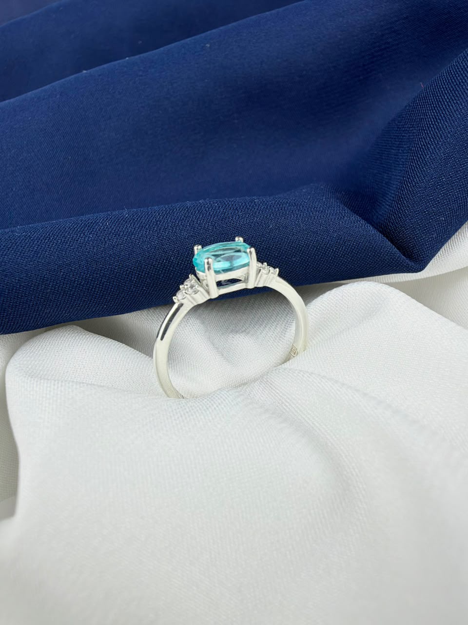 Apatite 925 Silver Ring - IGI certified 