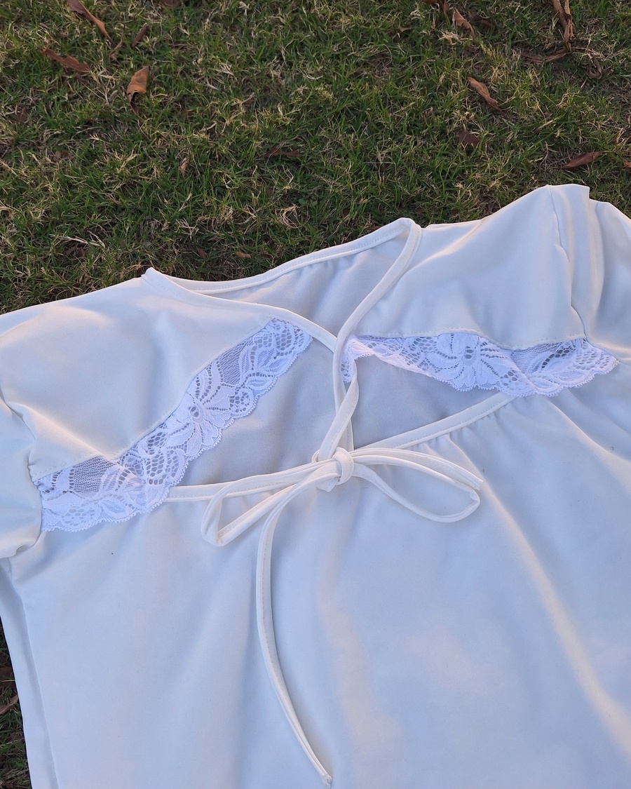 Lace-Cutout Elegance Lycra Basic Top