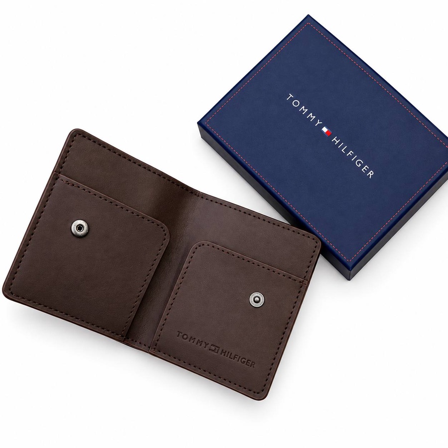  Tommy Hilfiger Men Leather Wallet