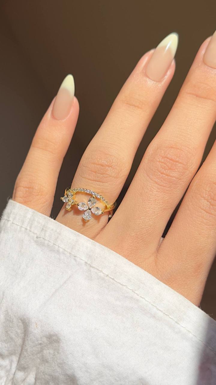 Floral Crystal Ring