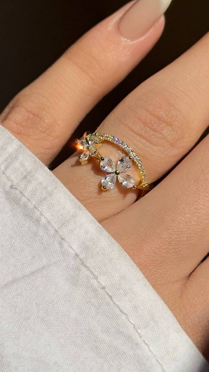 Floral Crystal Ring