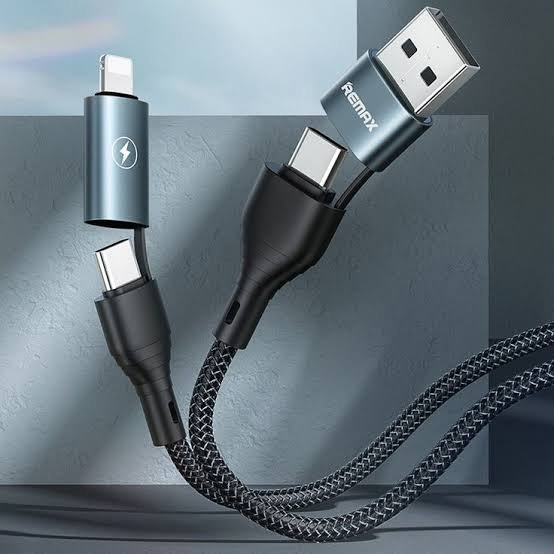 Joyroom SA37-2T2 Multi-Function Series 60W 4-in-1 Fast Charging Data Cable USB-A+Type-C to Lightning+Type-C 1.2m